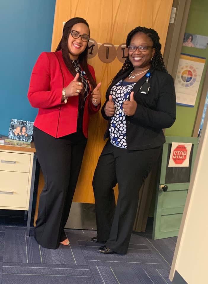 KC_WellsCarter's tweet photo. Two thumbs up to a successful first week of school to 3 of our newest #KCPLUS Residents, Janita Webb VP at @kcps_Holliday with Principal Bass-Barlow and Cristin Blunt @MsEducationofCB an IC at @GrandviewCSD4 and Marj Mayes IC @kcpublicschools. Way to go, ladies! https://t.co/0B4soA0xNr