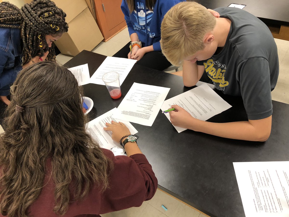 AmsCalloway's tweet photo. Strawberry DNA lab. We had fun exploring what dna looks like. @StarkvilleSD #tweetcher https://t.co/Zyxc1WX6DH