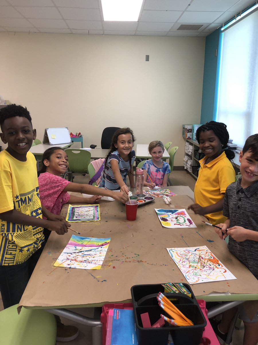 MollyProbel's tweet photo. Today students used visual thinking to create a painting that used colors to represent their feelings about starting 4th grade. #teamprodel #artintergration #TCS https://t.co/wxxQcgXX9C