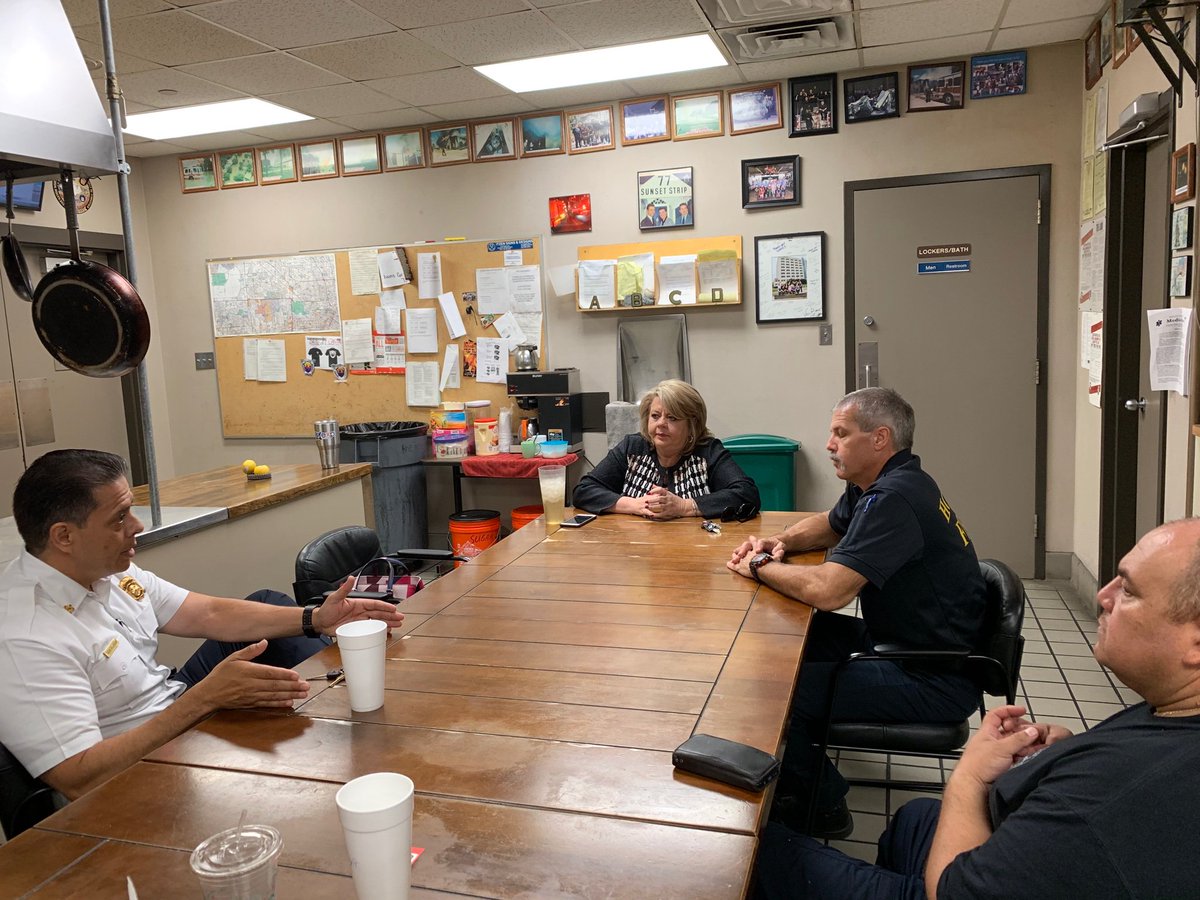 BrendaStardig's tweet image. I visited with @HoustonFire Station 77s today to discuss A/C concerns. I appreciate @FireChiefofHFD meeting with us and sharing an update/maintenance plans to keep our firefighters safe from the extreme heat.