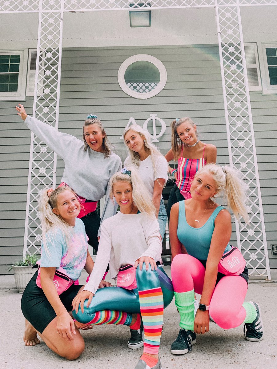 Meet the girls behind the scenes of all the fun, our recruitment team!!!⚡️🌈 Getting groovy on day 1 of polish week! One day closer to meeting the class of ‘23 !!🤩 #4days