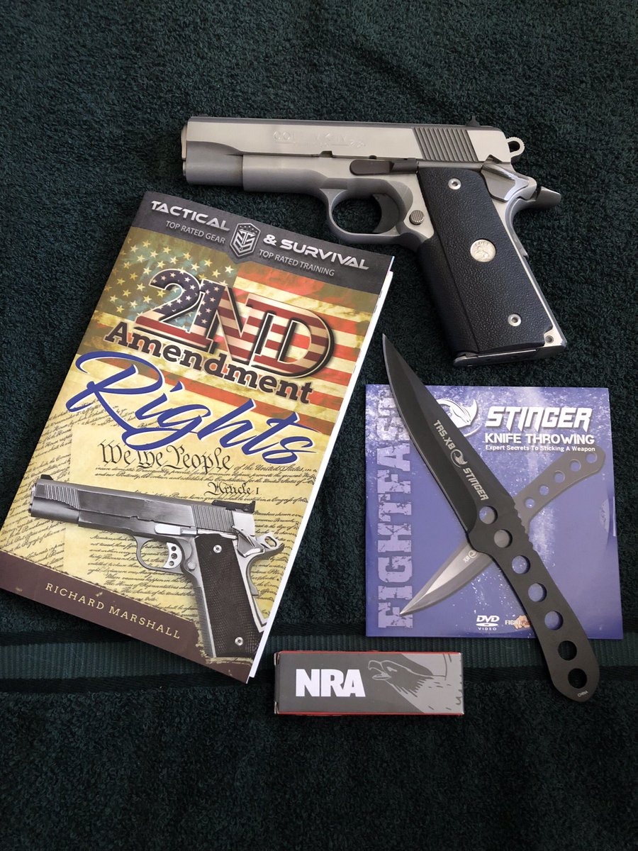 AntiqueTime's tweet photo. Stuff that gets sent to me. Other than the guns of course. #2A #2ADefenders #2AShallNotBeInfringed #NRA @NRA @R6Tac @BieBie_Ying #RangeDay #45ACP #ColtCombatCommander #ColtCommander #ColtSeries70 https://t.co/iSVGua63xF