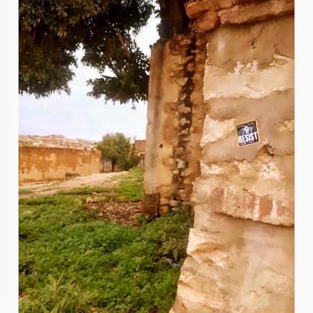 ReclaimEritrea's tweet photo. Recent sightings of #Yiakl pamphlets being passed in Adi Keyh as a result of students underground resistance protesting their forced enlistment in Sawa. Say NO to the madness we stand with ya βπΏ #EndHighSchoolinSawa #Yiakl #FreeEritrea #EritreaShinesAt28 #SawaAt25 #adikeyh https://t.co/dwkpJOXmG2