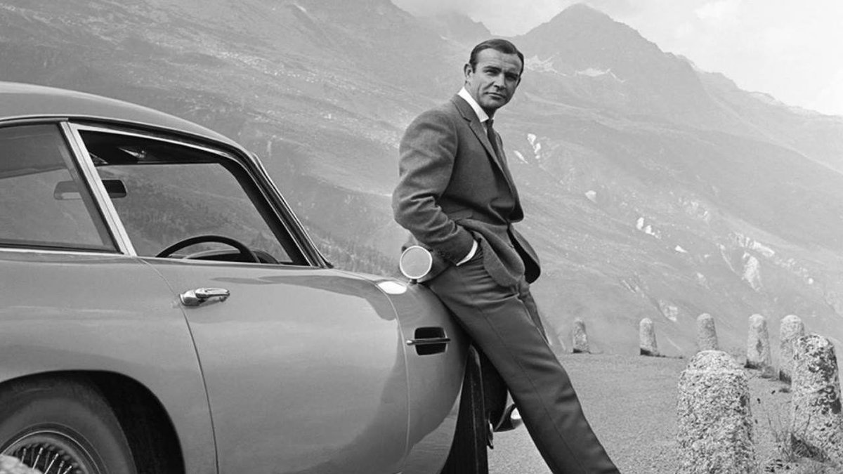 It's Bond's. James Bond's. And it's REALLY expensive.

#JamesBond #BondCar #AstonMartin #bondauctioncar #1965DB5 #RMSothebys #moviecars iconiccars

bit.ly/2z6ecPO