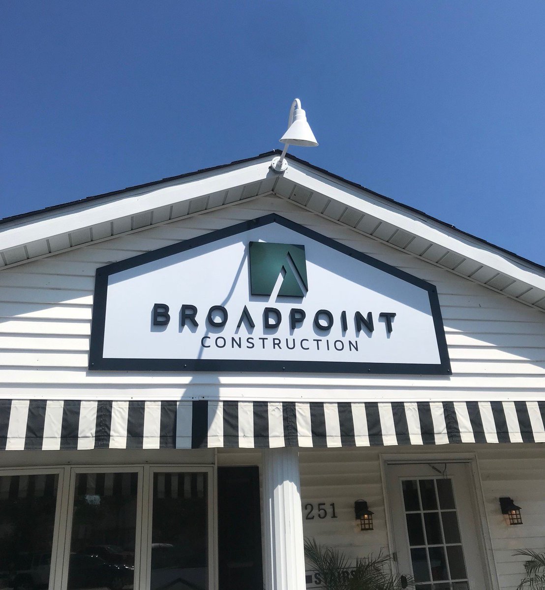 _BPConstruction's tweet image. Out with the old and in with the new! Many thanks to Meg Shupe and Ad-Art Sign Co for helping us upgrade our look. #broadpointconstruction #commercial #sussexcounty #rehobothbeach
