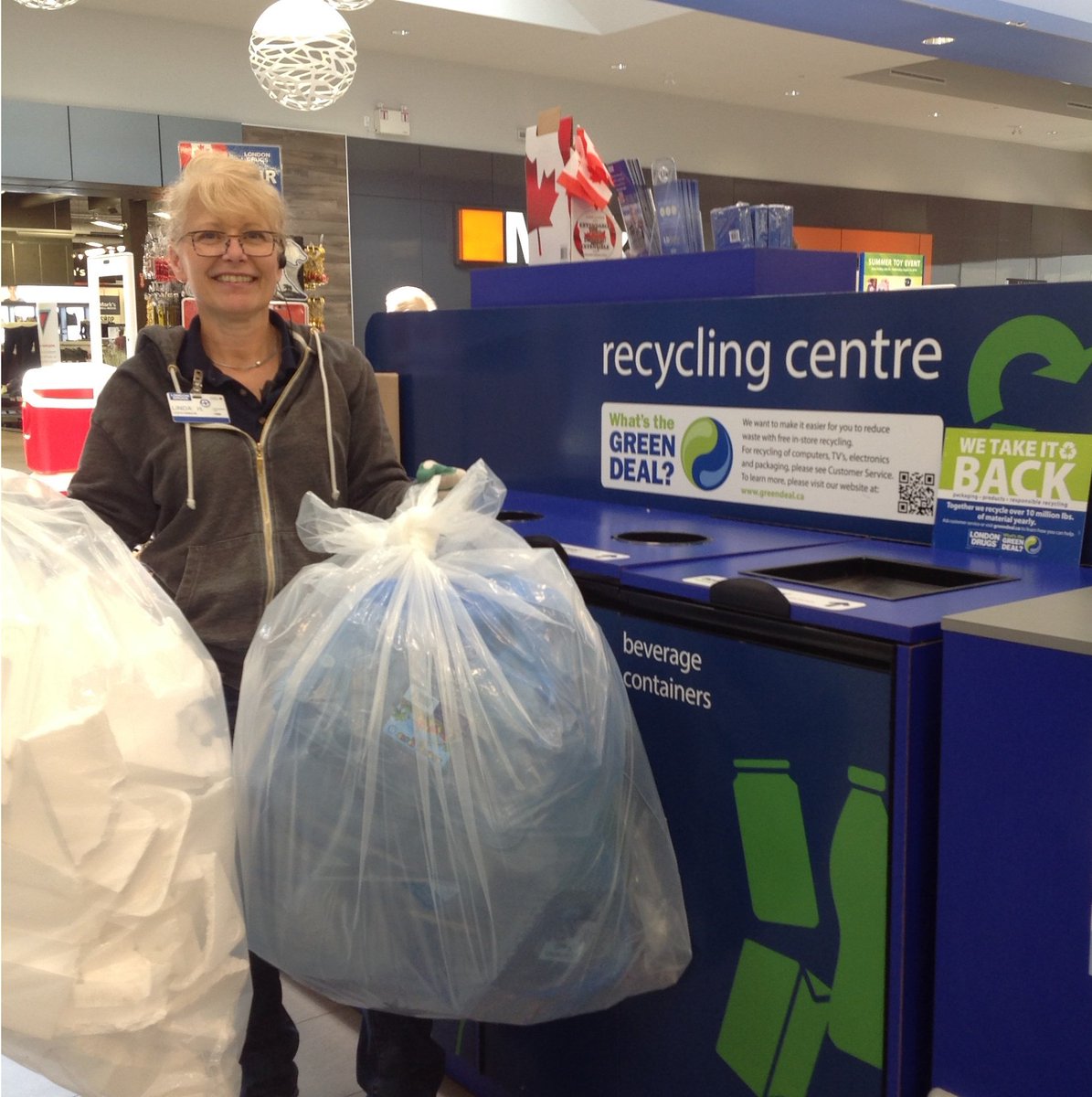 LD_StAlbert's tweet photo. Thank you #StAlbert for utilizing our  recycling program. Just a friendly reminder to ensure everything is clean &amp; unsoiled in order to be recycled properly. See us in-store for details or https://t.co/jbYOYp0d4J https://t.co/nBm9L9Q3rY