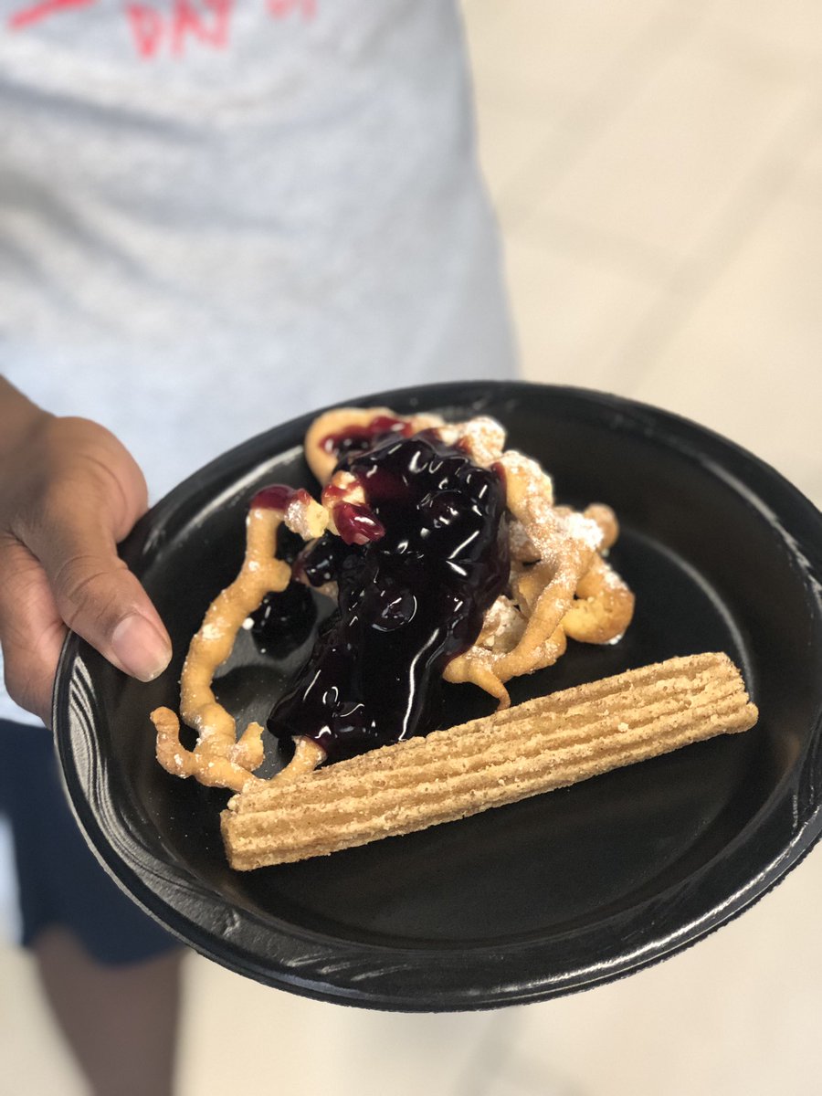 HUdining's tweet photo. We’ve got Carnival treats like funnel cake and corn dogs at Bethune Annex Cafe until 6:30p tonight!
#BisonWeek♥️💙 https://t.co/t8FIBlPjHN