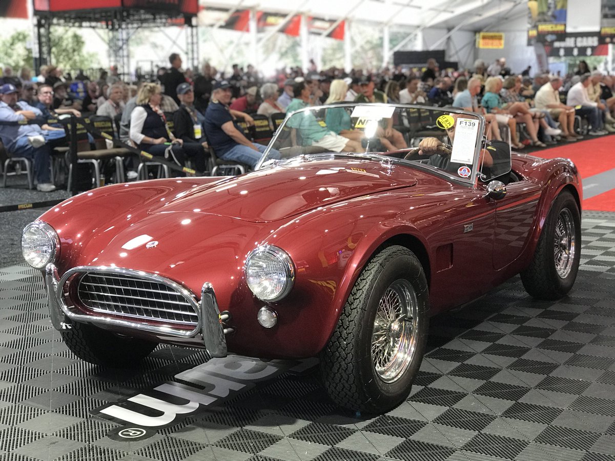 mecum's tweet photo. It takes a bid of $950,000 to drop the hammer on the last 289 Cobra sold to the public.

Click the link for the full story behind this 1965 Shelby 289 Cobra CSX2588: https://t.co/NJqPjvNAWe

#MecumMonterey #Monterey #CarWeek19 #Mecum #MecumAuctions #WhereTheCarsAre https://t.co/AjICTQ7ljX