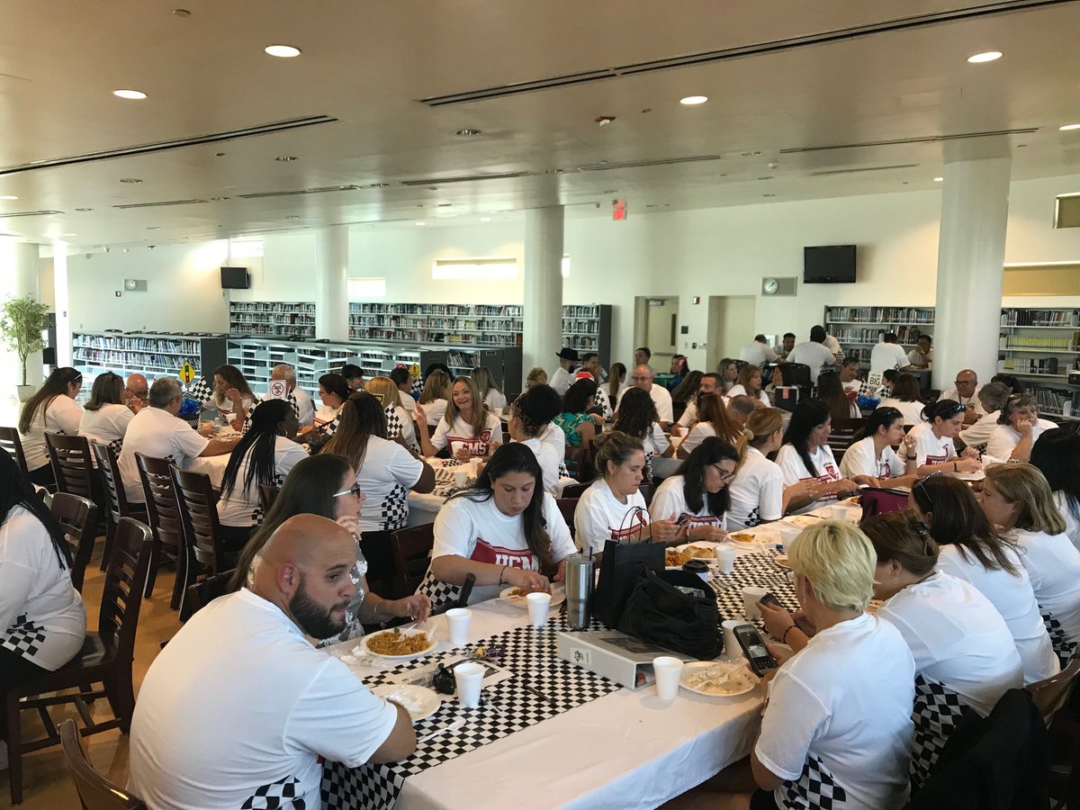 hgmsjaguars's tweet photo. Accelerating Excellence with Principal Lima! #mawi #mdcpssynergy https://t.co/6Q9Jv1xhr6