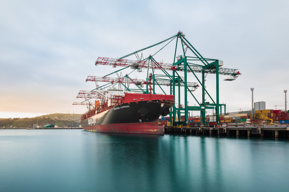 Guayaquil Express, DP World San Antonio <a href="/puertosantonio/">San Antonio</a> <a href="/PortalPortuario/">PortalPortuario</a> <a href="/HapagLloydAG/">Hapag-Lloyd AG</a>