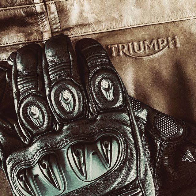 Almost set for next week’s first motorcycle lesson! ⚙️⚙️⚙️Diving head first into this two-wheeled goodness. Next goal after the license: getting my hands on a flying brick to convert 🛠 over the winter months! Impulsive: ☑️ Overconfident: ☑️ Unqualifi… ift.tt/33FY0mL