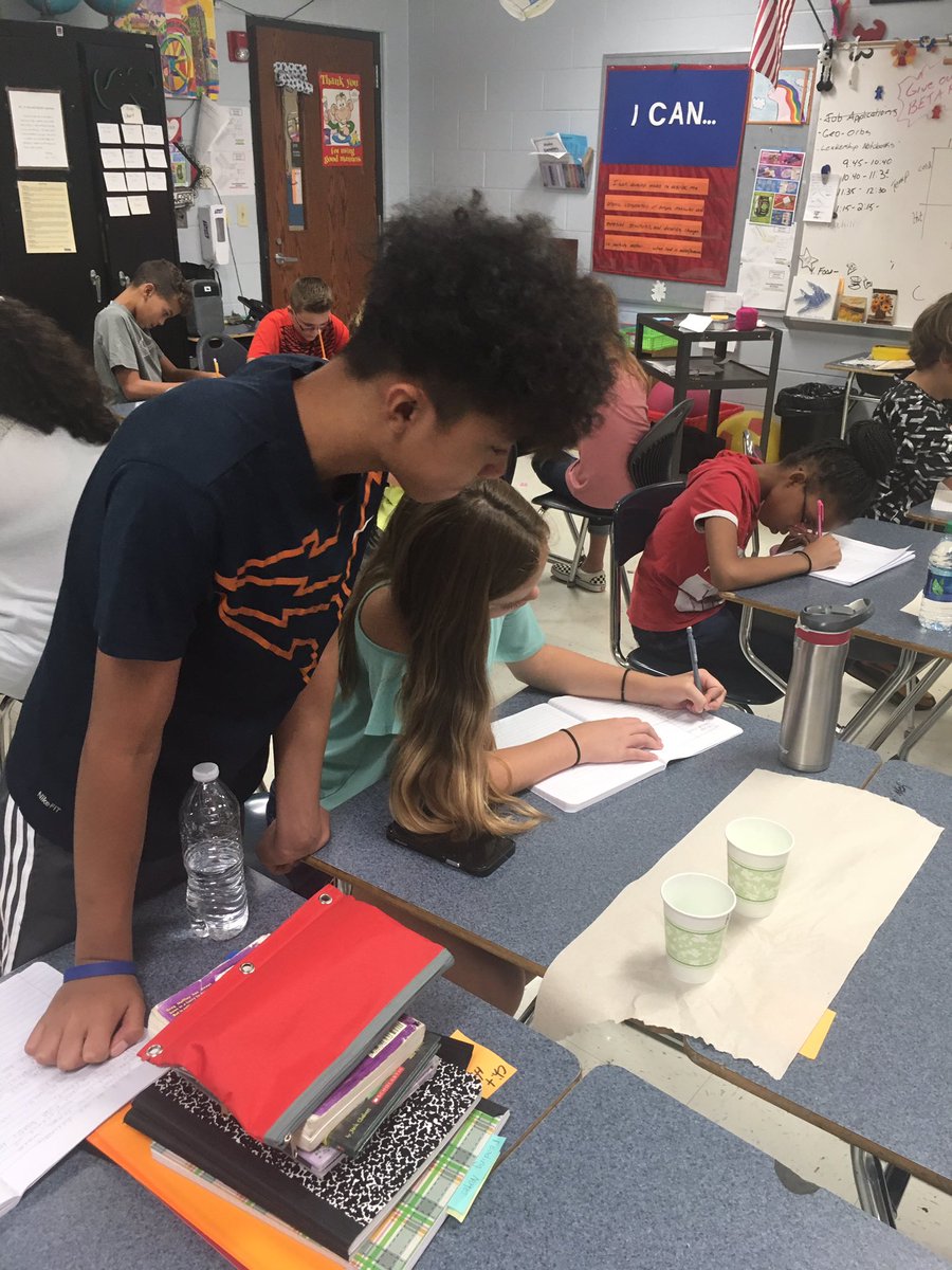 MrT6th's tweet photo. #aespride Properties of water molecules experiments in 6th grade! https://t.co/zjI8wXGqCG
