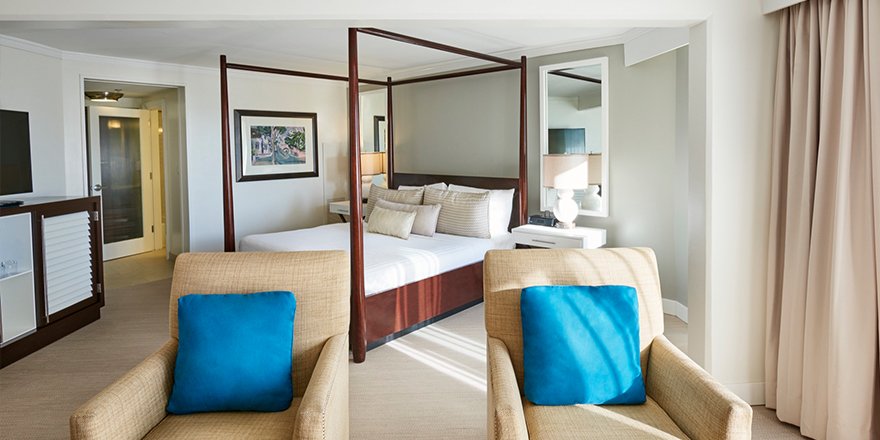 MeliaNassau's tweet photo. Need more room? The Level Junior Suite might be just what you're looking for! #thelevel #thelevelsuite #soulmatters #melianassaubeach https://t.co/0FwQuNBypP