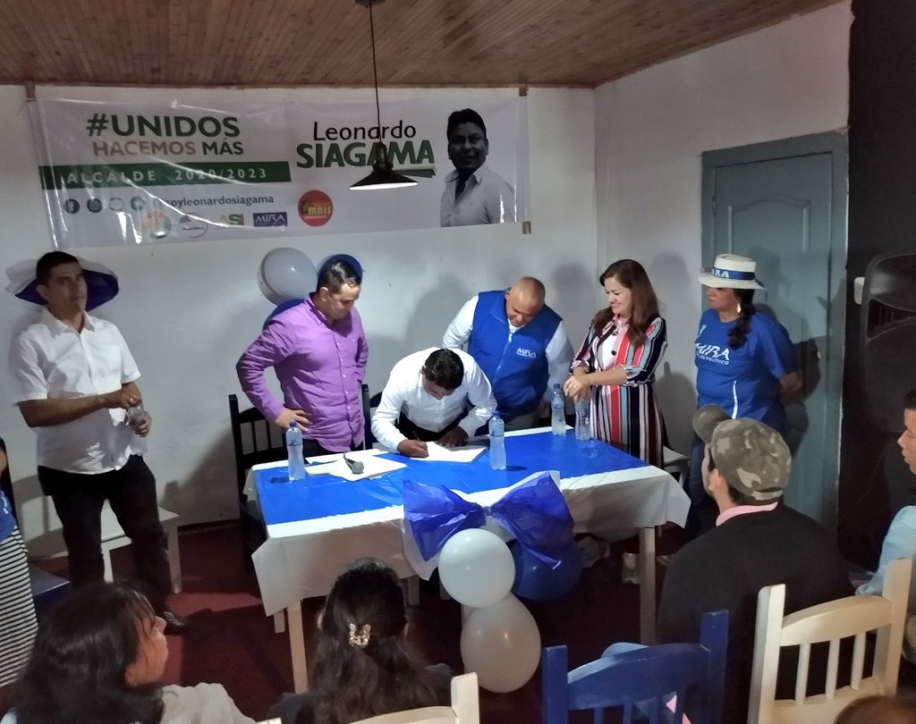 GeovanyLondonoG's tweet photo. #EnEsteMomento el @PartidoMIRA anuncia su adhesión al candidato #LeonardoSiagama
Por primera vez #PuebloRico podría tener Alcalde indígena
Junto al candidato a la #Asamblea #57 #AdrianBuitrago y candidato al Concejo #11 #RobertCastillo https://t.co/DKyOW5v5O0