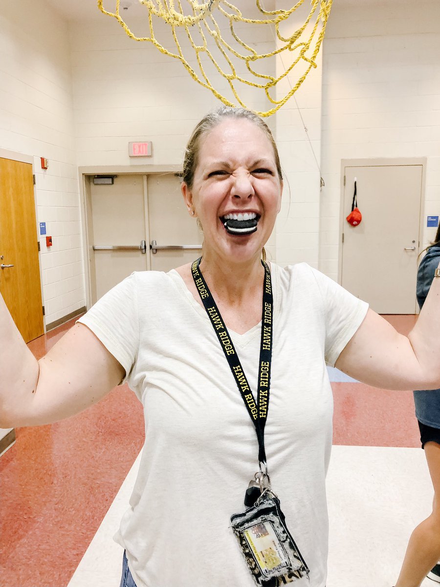 Hawk Ridge Elementary School tweet media