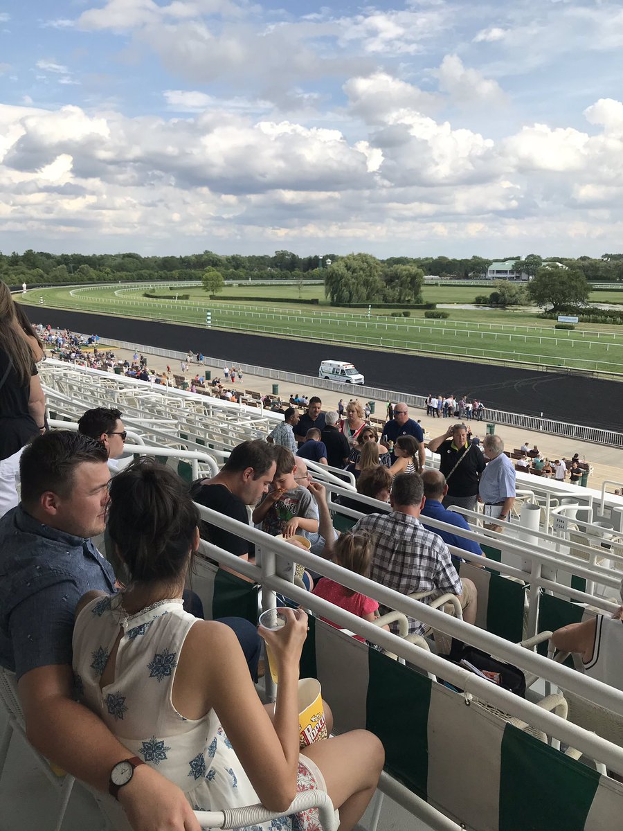 SPEChicago's tweet photo. Beautiful day for our annual Afternoon at the Races! @4SPE_Plastics https://t.co/OIc5k4AKTT