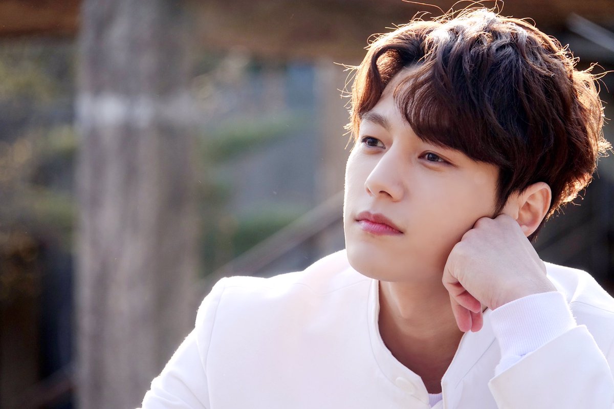 Official_IFNT's tweet photo. [#INFINITE][🎉] #인피니트 멤버들 모두 우리 인스피릿에게 새로운 모습을 보여주기 위해 끊임없이 노력하고 있답니다☺ 언제나 인피니트에게 큰 사랑으로 보답해주셔서 감사해요. 앞으로 더욱 인피니트 응원해주시고 사랑해주세요💛 https://t.co/5VD99SbJJc