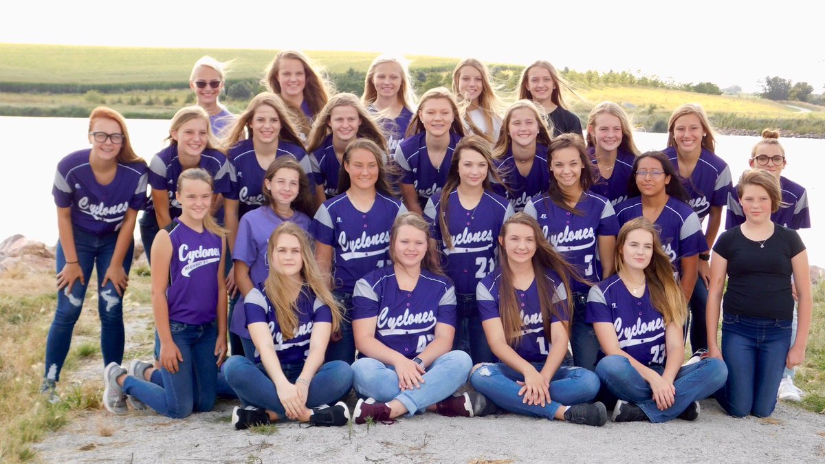 CycloneSoftbal1's tweet photo. The cyclones are having an inter-squad scrimmage tomorrow morning from 8-10 in Howells. All are welcome to come watch and support the girls! #gocyclones https://t.co/ZlCwSg184C