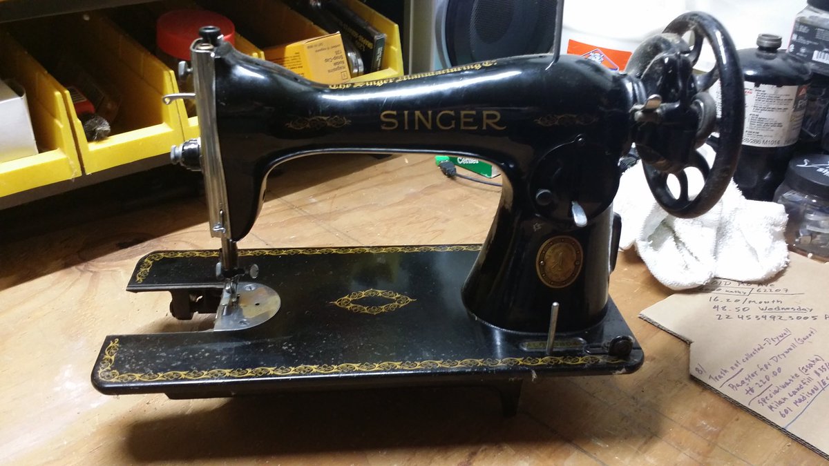 Okay, today & tomorrow are pretty much lost--moving my Physics Nerd back to school.This will be my first night staying here as it's 1/2 way to Nerd's university.Entertainment center is reassembled--they don't make em like mine anymore.So here are pics including a dining light