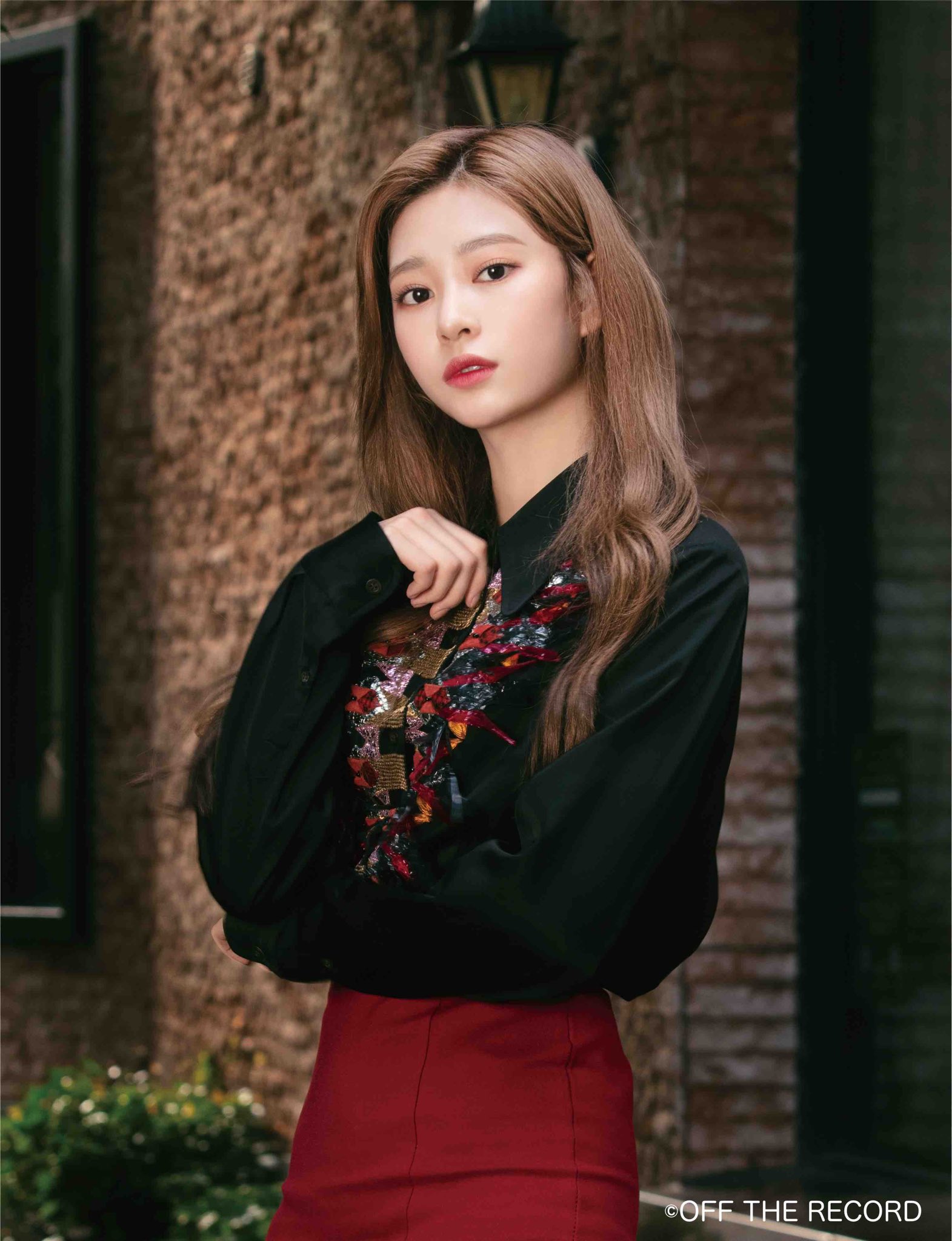 IZ*ONE 3rd Vampire