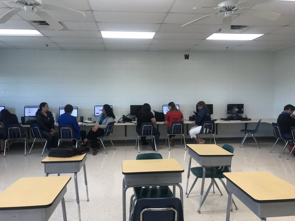 vlloyd02's tweet photo. Great day in @Edinburgcisd with primary and intermediate lab managers analyzing data with Exact Path and planning for success in the coming year @edmentum @EdleaderBabb https://t.co/jJyp70UcKU