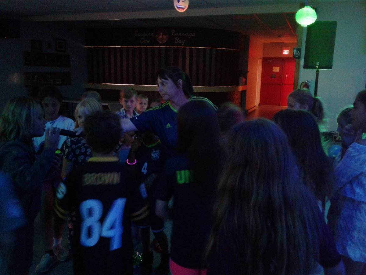UnitedDFC's tweet photo. The U6-U10 Summer Dance was SO. MUCH. FUN!
Join us at 8pm for the U11+ dance!!
#UnitedDFC #All4One #WeAreUnited #GoUnitedGo #Dance https://t.co/m4r5FOp7cd