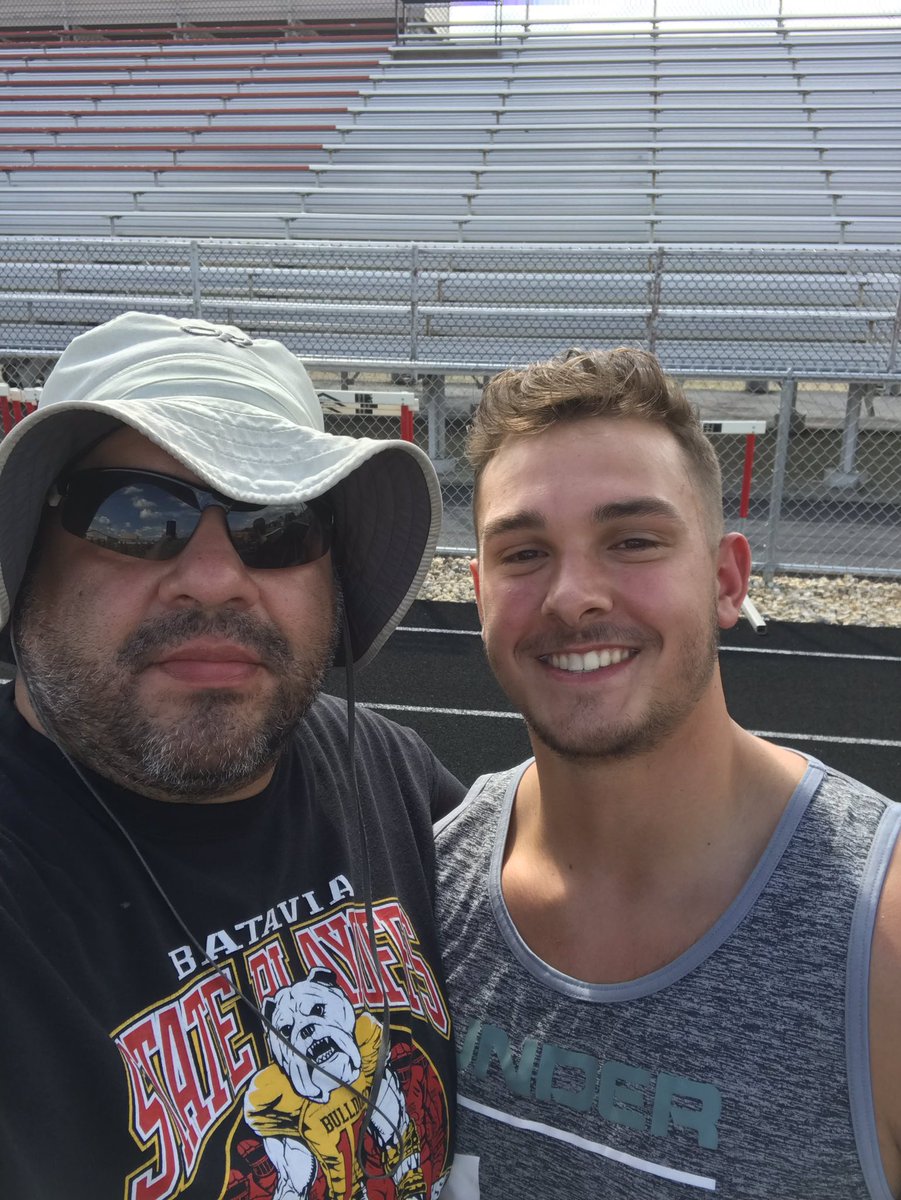CoachCadena's tweet photo. State champion @McFaddenMax made a special appearance at practice today! Great seeing him. @DeepDishFB https://t.co/roYPMCGz2r