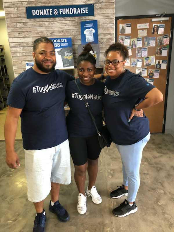 lewiskwanzaMi60's tweet photo. I really enjoyed myself. It’s an amazing feeling to know that you’re doing something that will make a difference. #AttCare #HelpingHandsMatter #FeedingStarvingChildren @ATTJANELLE @EnriqueW418 @TeamJohnsonTX @DMDRrichardson @TonySmith4Sales https://t.co/ZY071Y2uyb