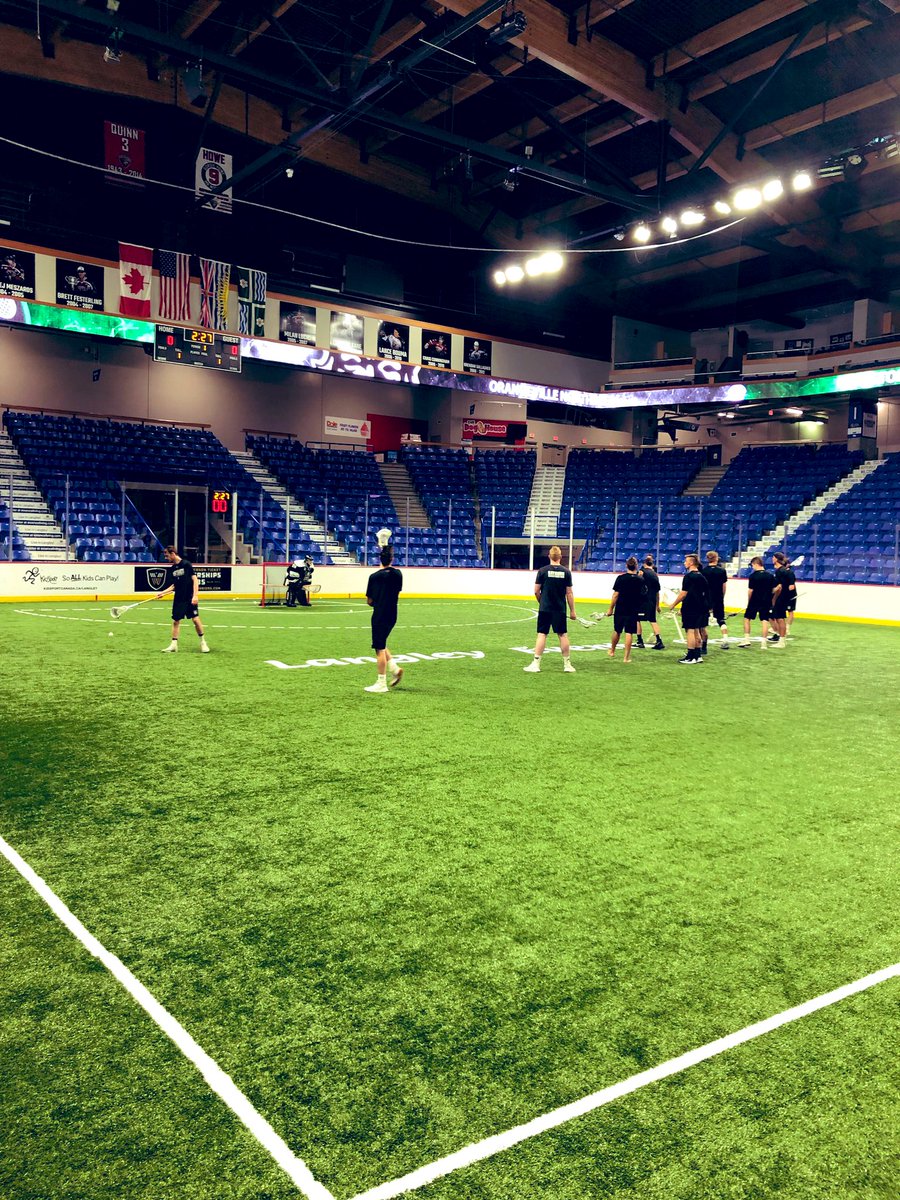 JrANorthmen's tweet photo. The @mintocup2019 is upon us, half an hour until light warmups get going. 8pm Eastern start vs @JrShamrocks at @LangleyEvents, live stream via @TFSETV! #HornsUp #MintoChasing https://t.co/cw0T2qQkvH