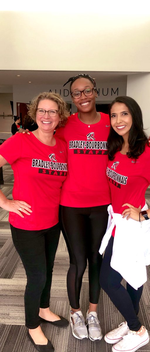 MsMohammadBB's tweet photo. FACS Students! Join me in welcoming our two new lovely FACS teachers to the BBCHS Family, Mrs. Morris and Ms. Kelley!!! #BoilerUp #bbchsfacs https://t.co/sWgMKtXCCi