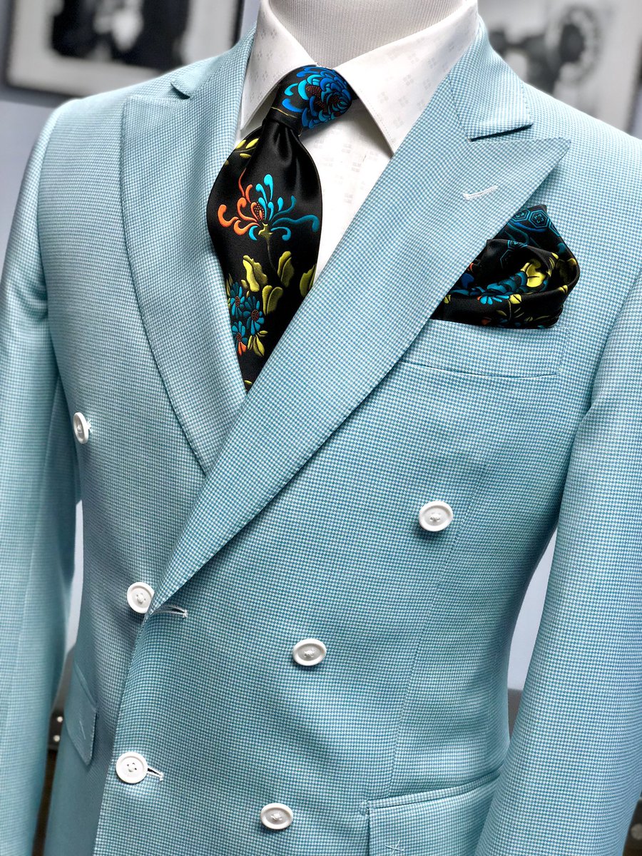 TheFratelli_'s tweet photo. :)Friday! Elegant n colorful combo, harmonizing with the tones of the season in this DB jacket with light cashmere fabric designed specifically for summer. 
--
:)Viernes! con este elegante y colorido combo, armonizando con los tonos de la temporada con esta chaqueta chaqueta d DB https://t.co/upF2WM37tn
