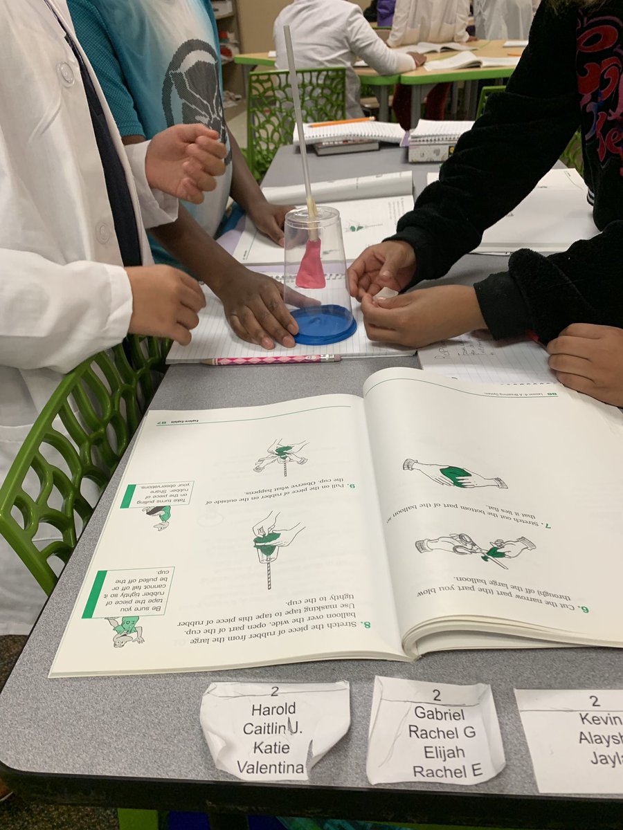 Mr_Cassady6_7's tweet image. We modeled the respiratory system today! #labfriday @cathy_vogt @EastGarnerES @oanderson2016 @MrsWyantEGES @TaylorsTroop @lauraperez5th @therealmrjd24 @GoGetterGreene @jami_sandowski