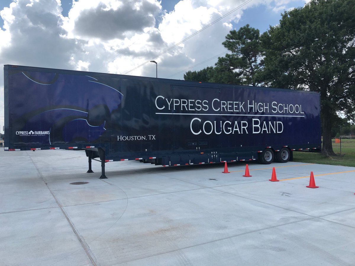 cycreekband's tweet photo. Say hello! to “Big Blue” #clubhousetrailers @VSnokhous @CFISDMusic @cfisdmusicman @CFISD_FineArts @CFISDbus @BleylBand @GatorBandRox @HamiltonMSBand https://t.co/qa97psMEzd