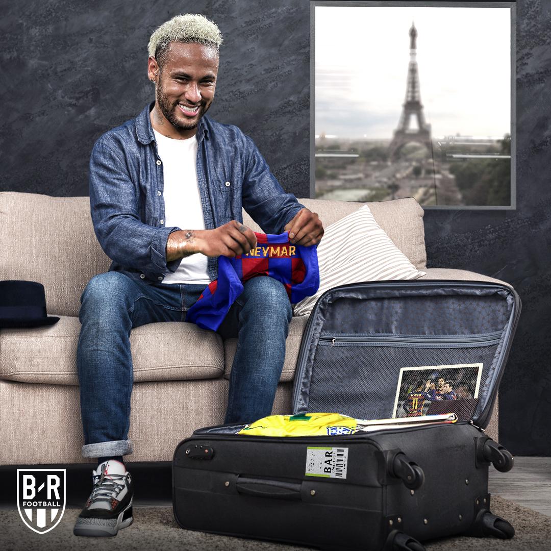 brfootball's tweet image. When Neymar sees Barcelona lost, Messi and Suarez are injured and Coutinho is off to Bayern  🧳✈️