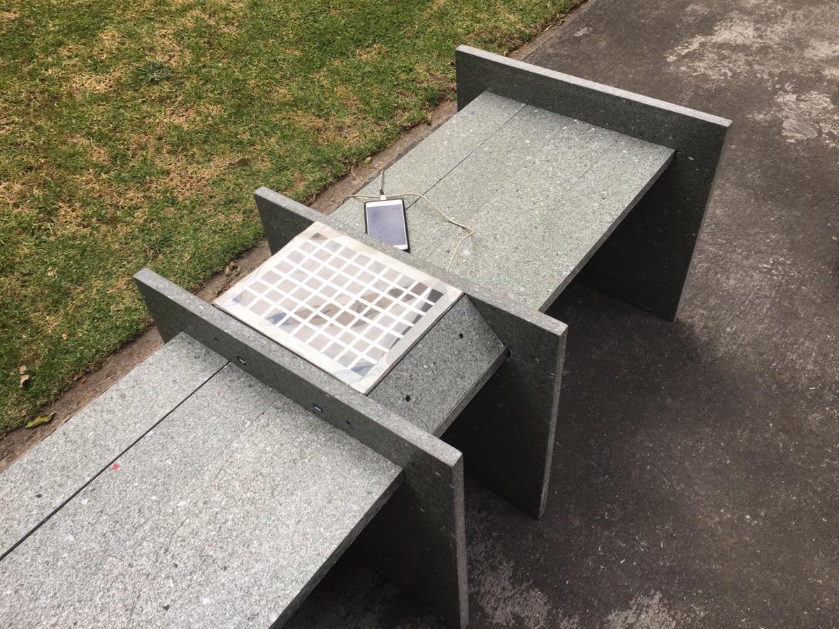 GabiAr22's tweet photo. Diseño de mobiliario urbano "eRe"
#InnovacionCircular 
#RetodeInnovacion
@Produccion_Ecu https://t.co/gUYrq5yYtj