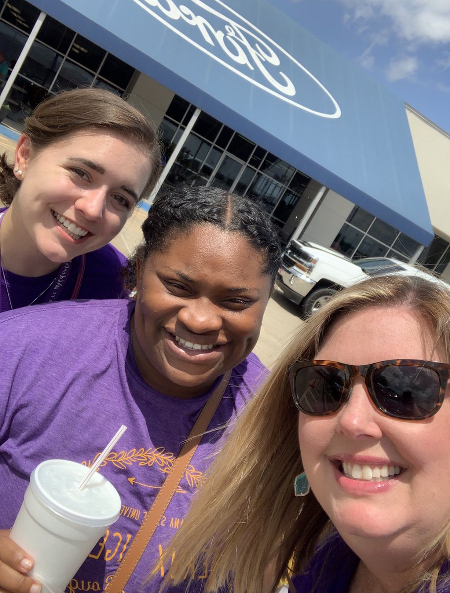 MrsPeltierReads's tweet photo. Thank you Gulf Coast Ford for the delicious lunch today!  Thank you for always supporting Angleton ISD! #becausewearewildcats https://t.co/RfN4MDF0Ja