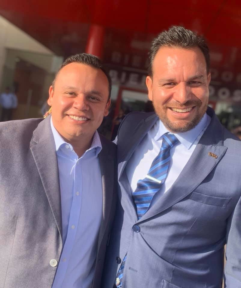 tnavarrogto's tweet photo. Felicidades amigo @RojasAvilaLuis por tan magno evento #ForoGO3 en beneficio de la industria Guanajuatense. Sigamos siendo #GrandezaDeMéxico @COFOCE https://t.co/fnUvKPfMZI
