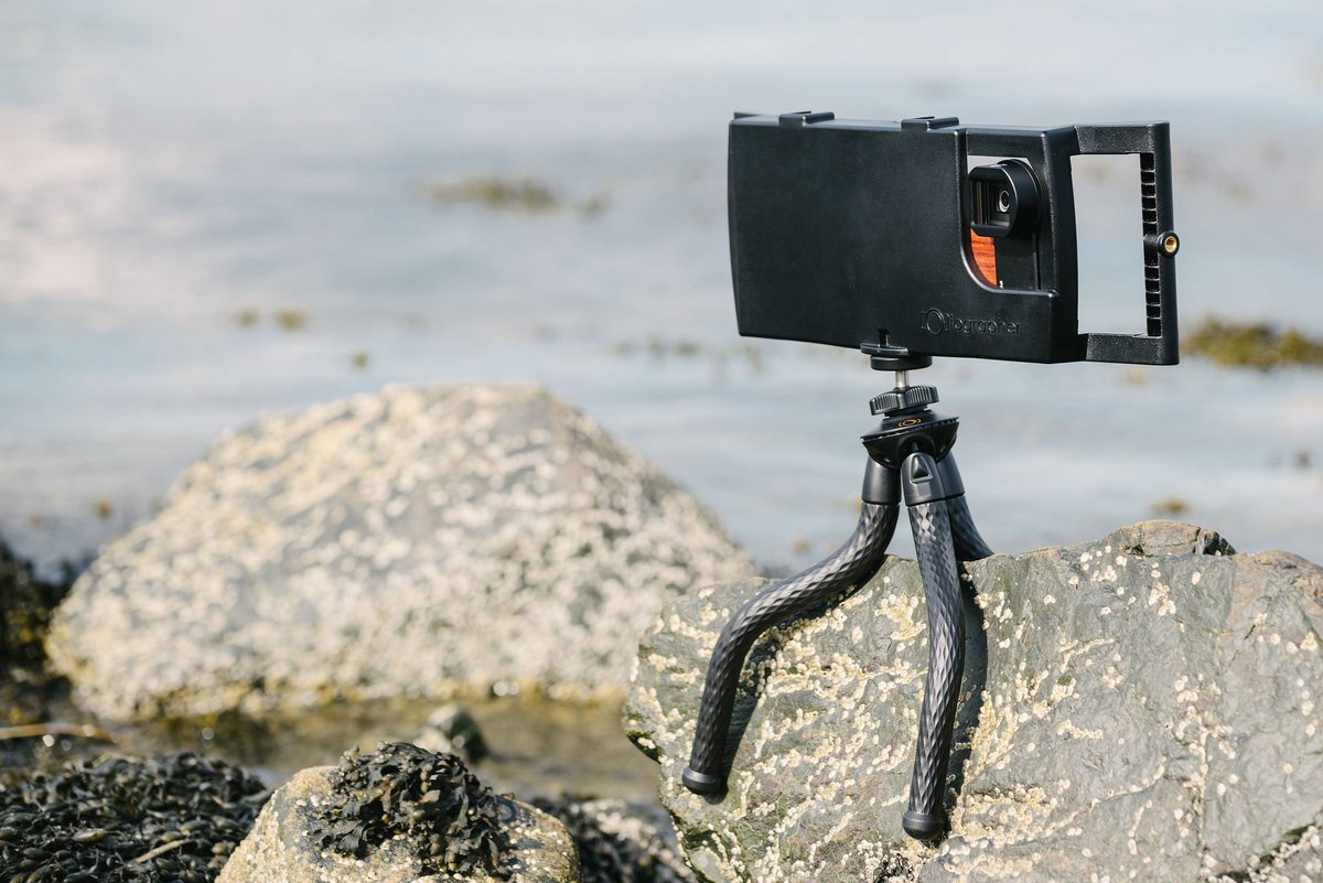 iOgrapher's tweet photo. Film On The Go With the iOgrapher Multi Case and iOgrapher Flexible Tripod!  #madewithiographer #createbettervideo #iographer https://t.co/qwc9m7XRrQ