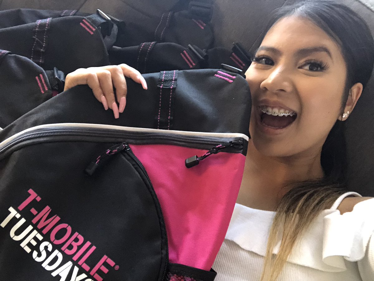 IAMLESSLIEEE's tweet photo. I was happy to put together these T-mobile Tuesday backpacks filled with goodies to donate to the Back 2 School backpack drive this year held at the Richmond Tire Shop! Shout out to my manager, Suhail and coworkers, Mike &amp; Craig for their contributions! #TeamBerkeley https://t.co/T1uFvlmYOU