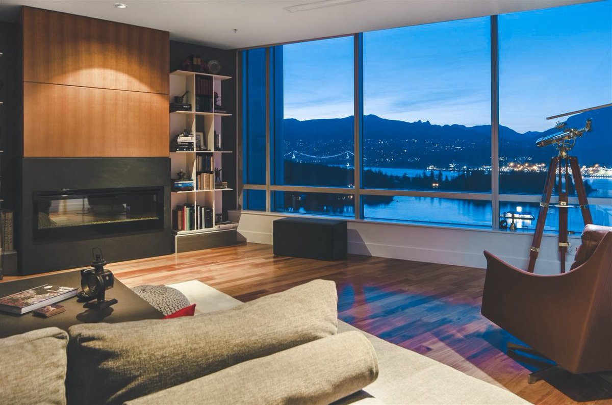 macdonaldrealty's tweet photo. In the market for a new #oceanview? Visit our blog to discover the “7 Top #Vancouver #Waterfront View Properties Currently Listed by Macdonald Realty”. 
https://t.co/2qSpxwz7Td https://t.co/Bi884MO9sq