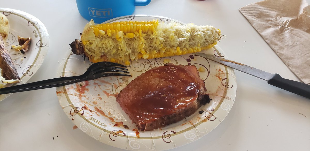 My team finished top in the site for VOC last month!!! Reaping the benefits today with some brisket provided by Flavorful today!!! #lifeatATT #techcaretweets #proud2bYoung #foodcoma <a href="/MslaCC1/">ZooTown Care AT&T</a>