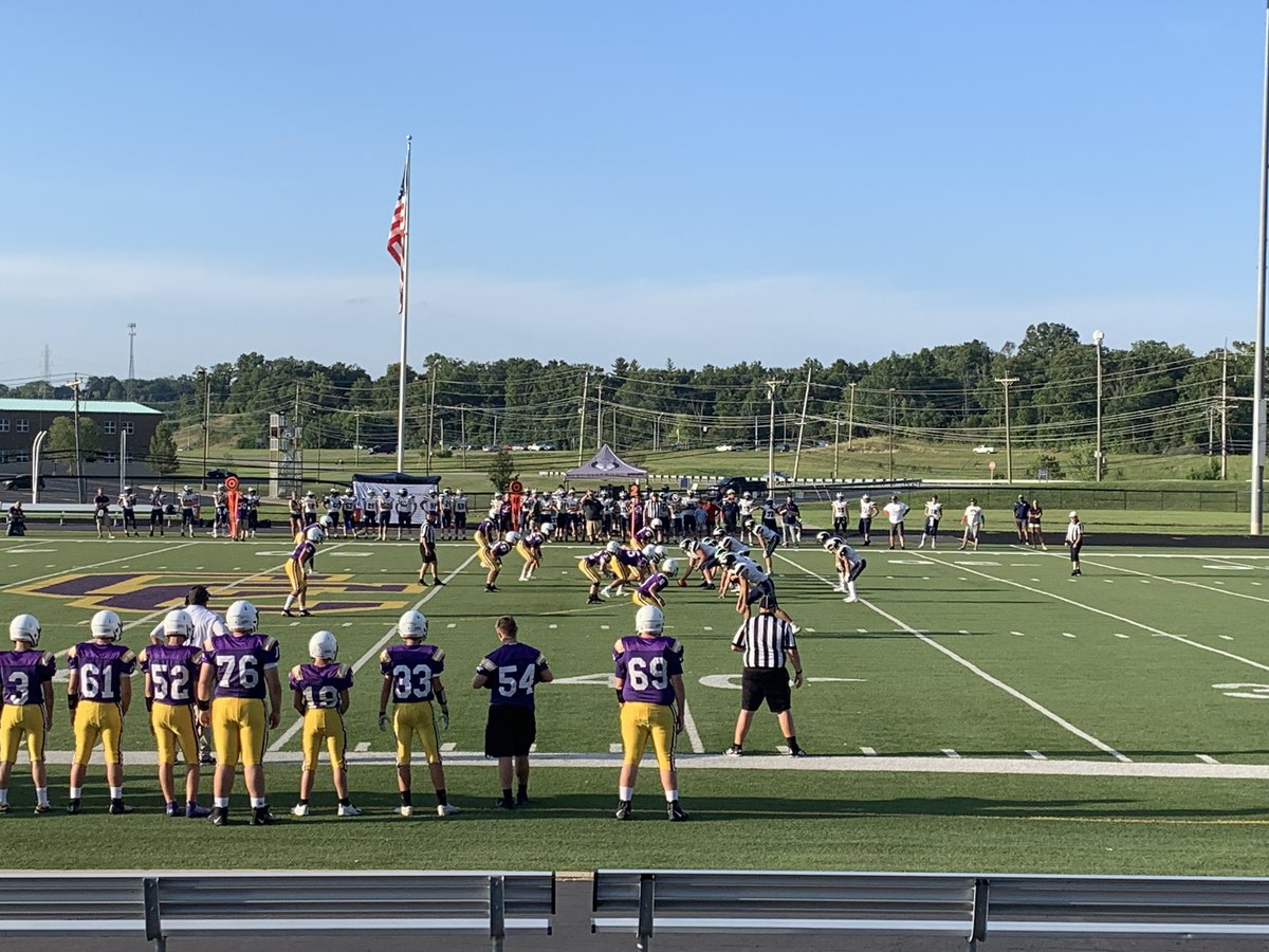 tgripp88's tweet image. Hanging at Campbell County High School to support West Clermont Wolves football and the hubby. @egrippa44 #WolvesFootball #footballwife