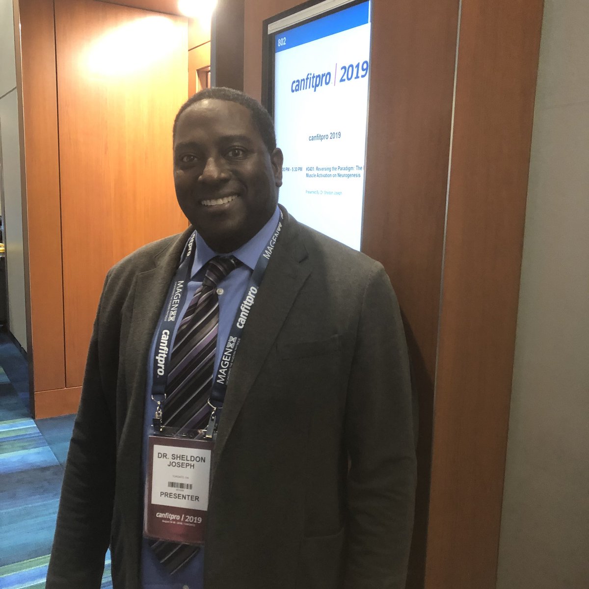 AskDrSheldon's tweet photo. Whew...so thankful that today’s Canadian Fitness Professionals Inc. (canfitpro) talk went 🤗 Reception party tonight and 2 more talks tomorrow! 😊 #AskDrSheldon #Canfitpro2019 #BeEdutained https://t.co/kYc0SnyKP4