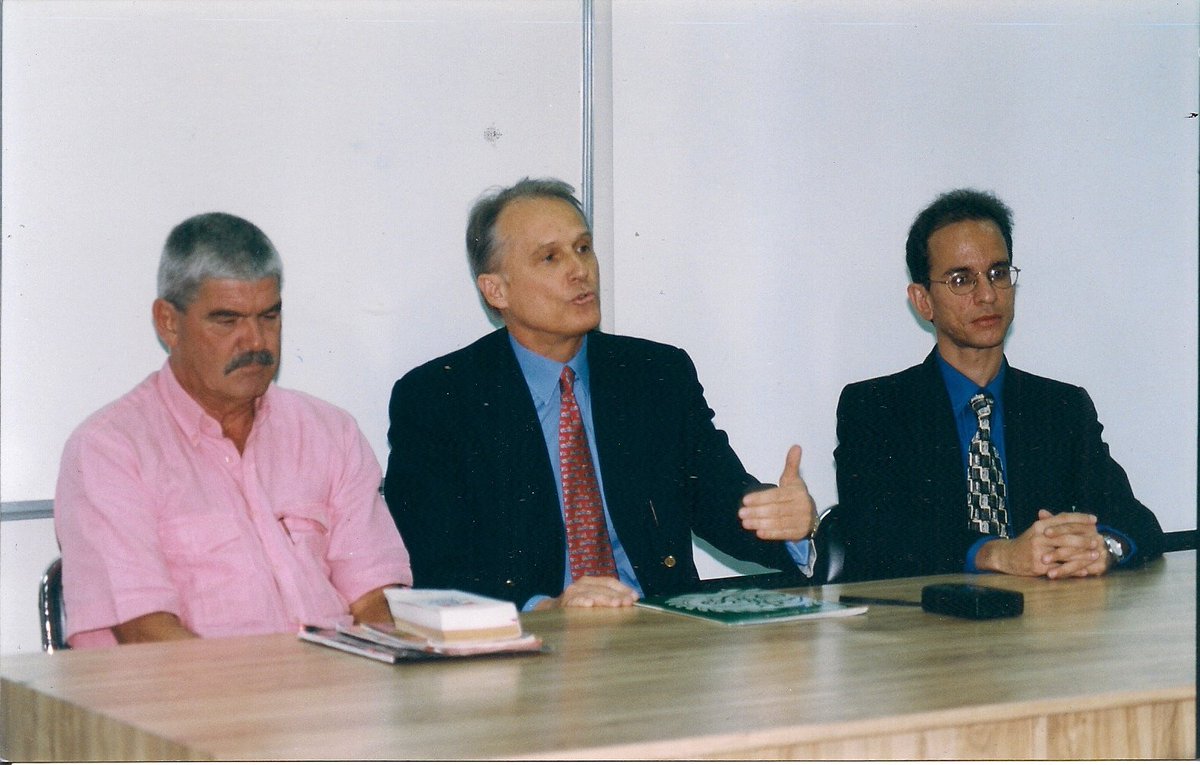 JAL69's tweet photo. Hoy 16 de agosto cumplen años dos de las principales referencias venezolanas en la transmisión de eventos vinculados al deporte a motor.  #MaxLefeld y #BrunoBurger.   Dos caballeros que merecen toda la estima y todo el respeto de la afición. https://t.co/bWnTvzok8N