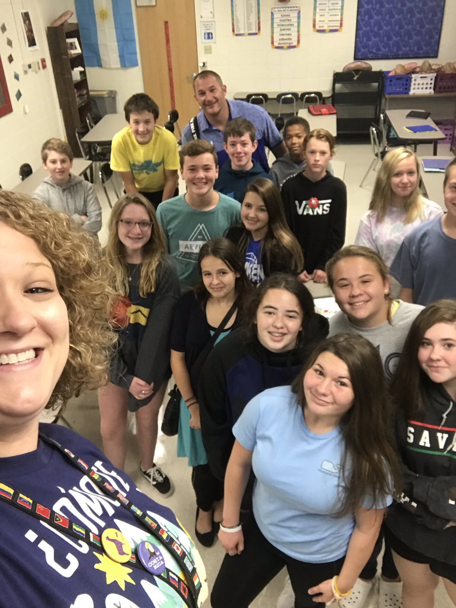 KassiPerfecta's tweet photo. Part 1: It’s gonna be a good year ❤️ @SMSJags @FoxC6Schools @FoxC6Secondary #ilovemystudents #teacherlife #middleschool #iteach #spanish #worldlanguageclass #teambuilding #brainbreaks #LanguageLearning https://t.co/Y30CncgRhk