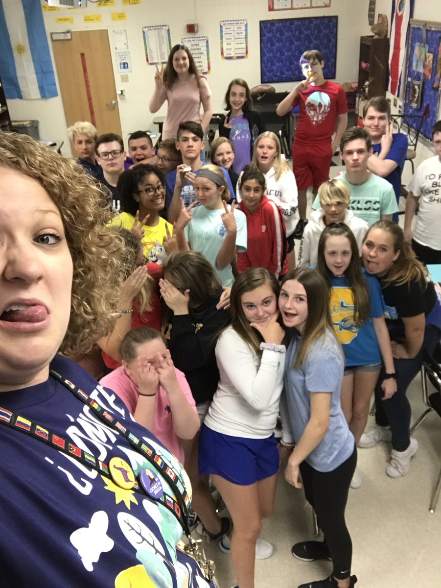 KassiPerfecta's tweet photo. Part 2: It’s gonna be a good year ❤️ @SMSJags @FoxC6Schools @FoxC6Secondary #ilovemystudents #teacherlife #middleschool #iteach #spanish #worldlanguageclass #teambuilding #brainbreaks #LanguageLearning https://t.co/BqLdWADSAg