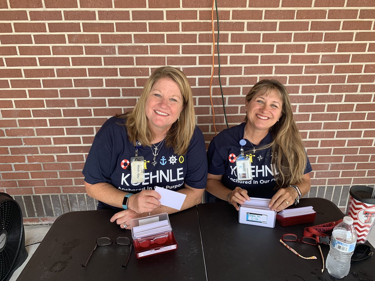kuehnlepe's tweet photo. It was a great day welcoming our Koalas at Meet the Teacher!! We canโt wait for Monday!! @KuehnleKISD #anchoredinourpurpose #koalap2pmoments #servicewithasmile #learningservingleading https://t.co/s2zE2LnOTG