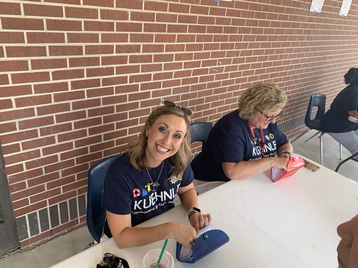 kuehnlepe's tweet photo. It was a great day welcoming our Koalas at Meet the Teacher!! We canโt wait for Monday!! @KuehnleKISD #anchoredinourpurpose #koalap2pmoments #servicewithasmile #learningservingleading https://t.co/s2zE2LnOTG