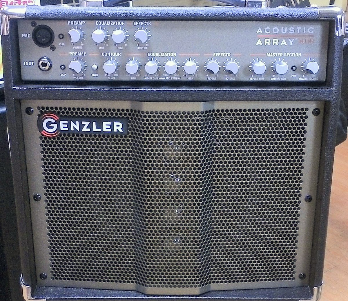 takeoff0098's tweet photo. GENZLER ACOUSTIC ARRAY MINI
出力100Wの、コンパクトエレアコアンプです。
1.5"×4のドームツイーターから、抜けの良い
サウンドが生まれます。MICも接続出来るので、
これ一台で、ライヴも出来ますよ！#espec
#aamini #genzler #エレアコアンプ https://t.co/yDxLfPHbyI