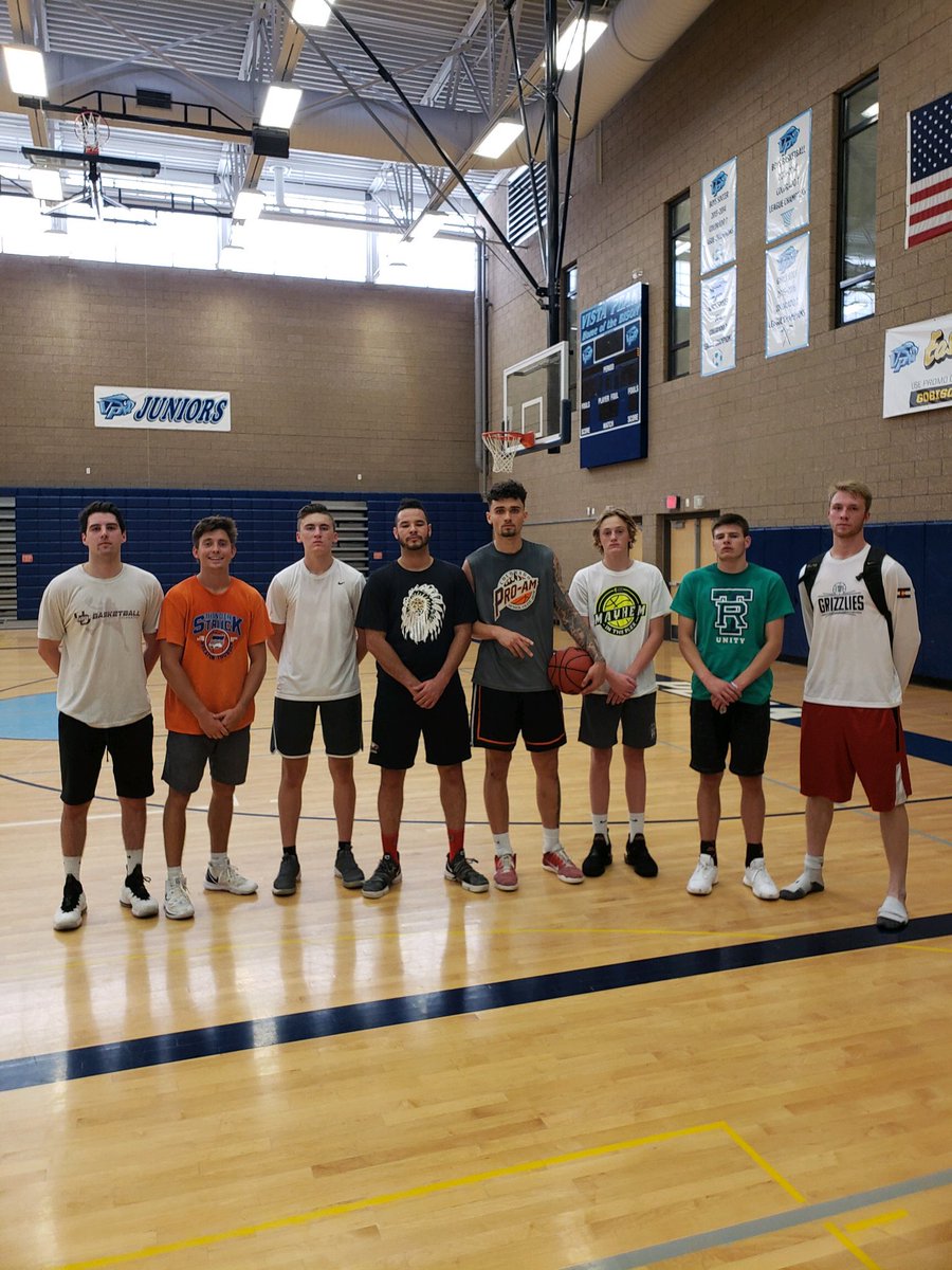 CoachJTCO's tweet photo. S/O these two groups getting after it today. Never. Out. Worked. #NowTraining https://t.co/GBcH1vneyo